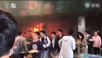 校园食堂爆料视频,揭秘后厨操作实况